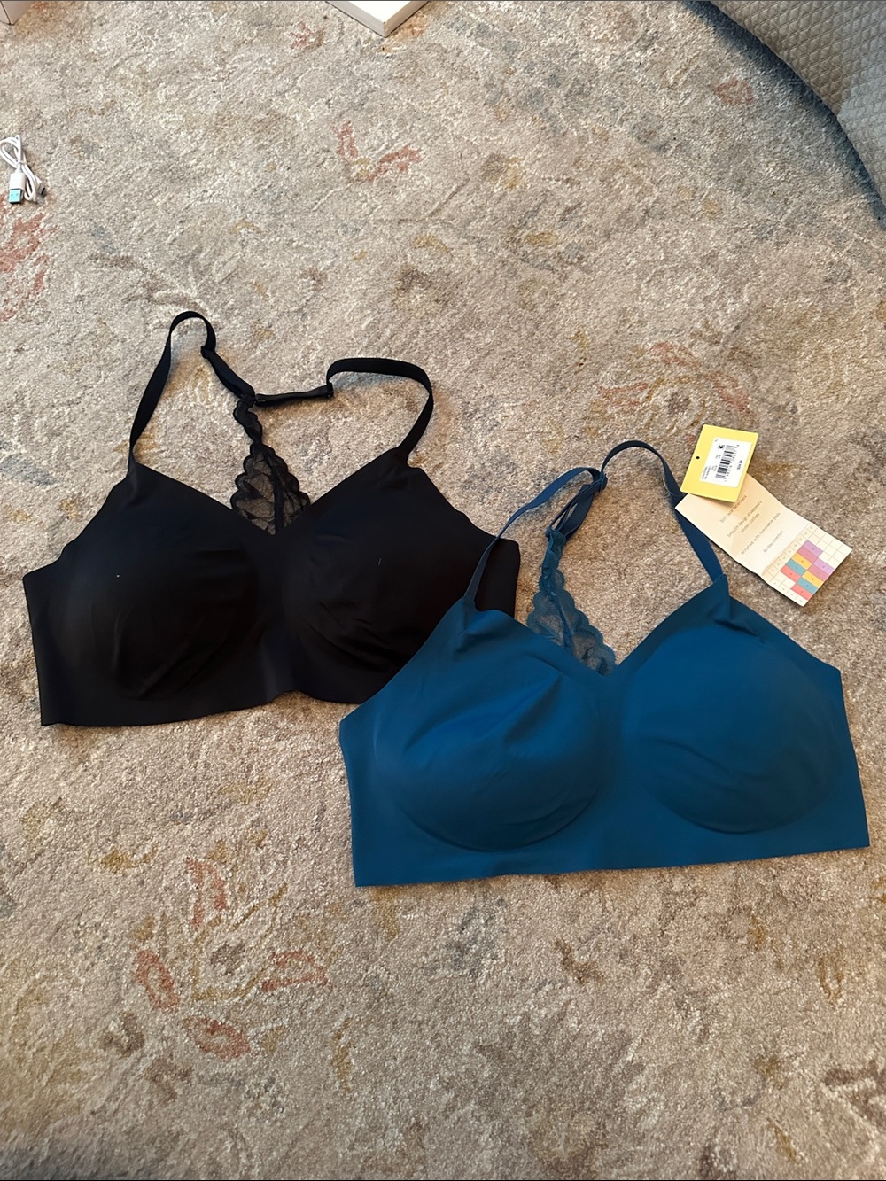 True & Co. Wireless Seamless Bras - Black & Teal Blue XL